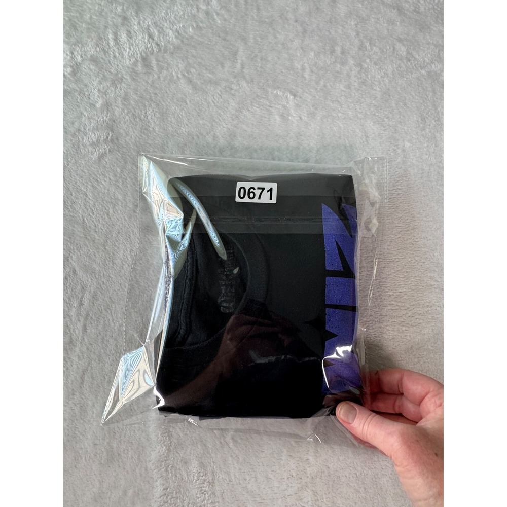Wiz Khalifa Dazed & Blazed T-Shirt 2018 Hip Hop Tour Double Sided Medium Purple - Picture 11 of 11